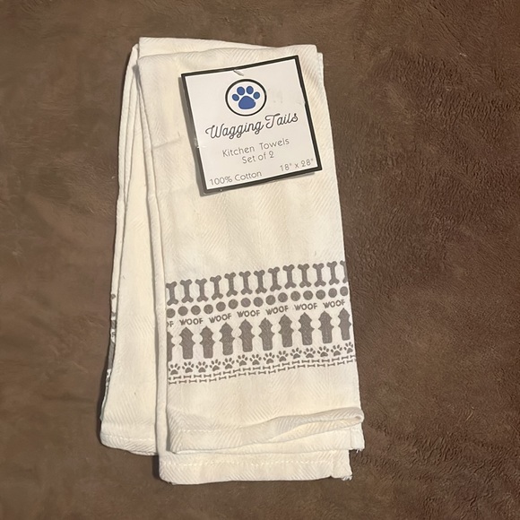 NWT 2 sets of 2 dog themed kitchen towels, 100% cotton. 1 set blue, 1 set grey - Picture 3 of 5